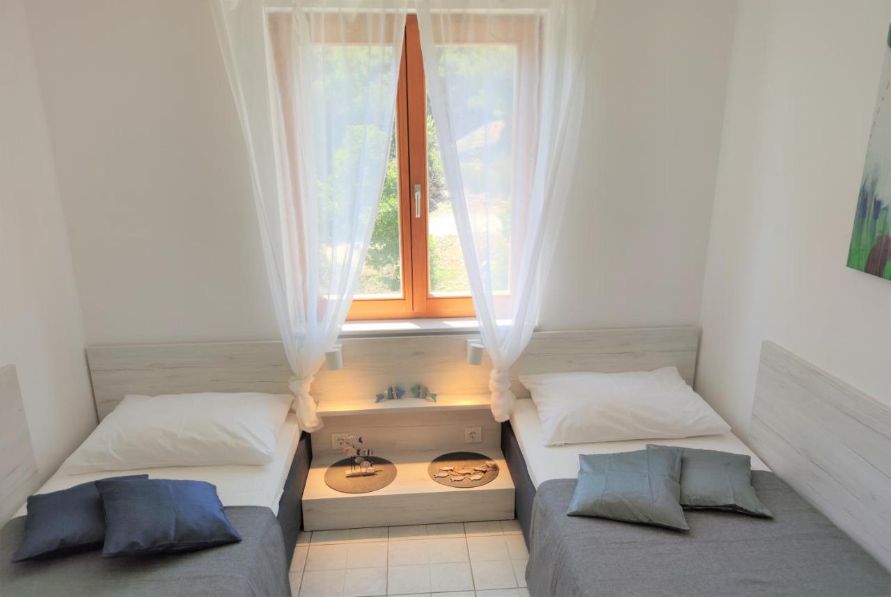 Apartments Riba Vis Phòng bức ảnh